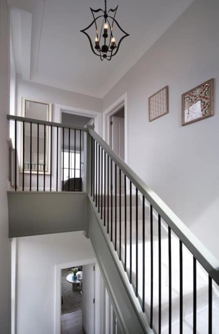 3 Bed Corner House Portobello Rd Casa vacanze