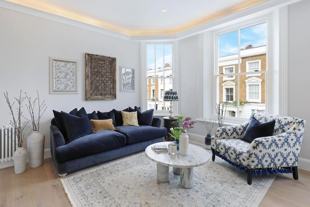 3 Bed Corner House Portobello Rd *