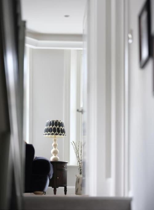 Casa vacanze 3 Bed Corner House Portobello Rd *