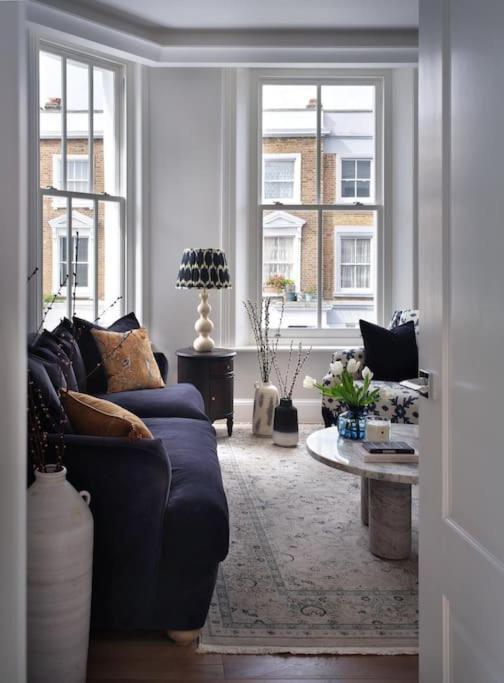 3 Bed Corner House Portobello Rd