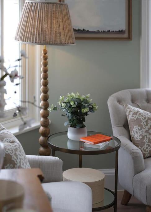 3 Bed Corner House Portobello Rd Casa vacanze *