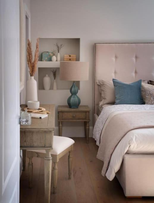 3 Bed Corner House Portobello Rd Casa vacanze Londra