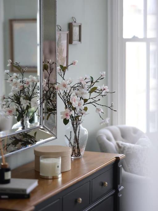3 Bed Corner House Portobello Rd Holiday home